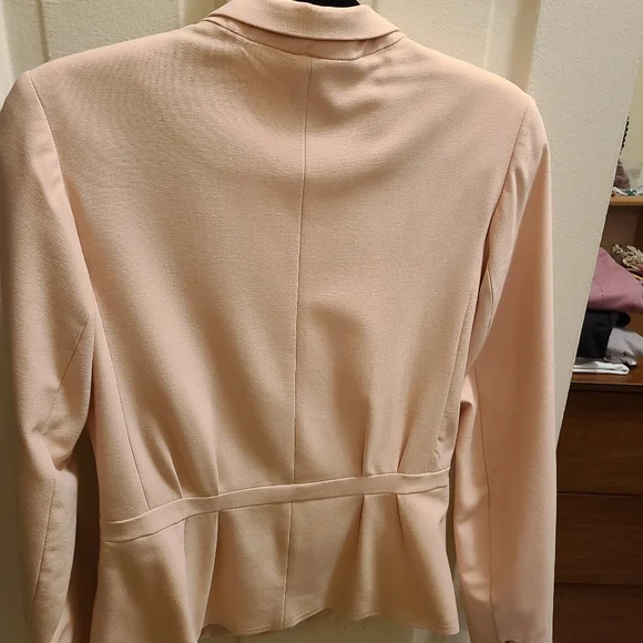 Blazer - Picture 2 of 2